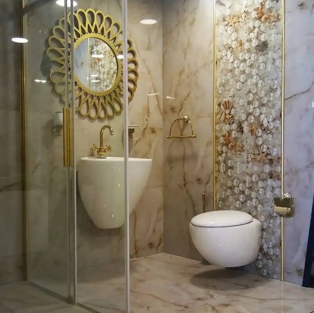 Altın Renkli Banyo Dekorasyonu: Lüks ve Modern Tasarım Trendleri ve İpuçları