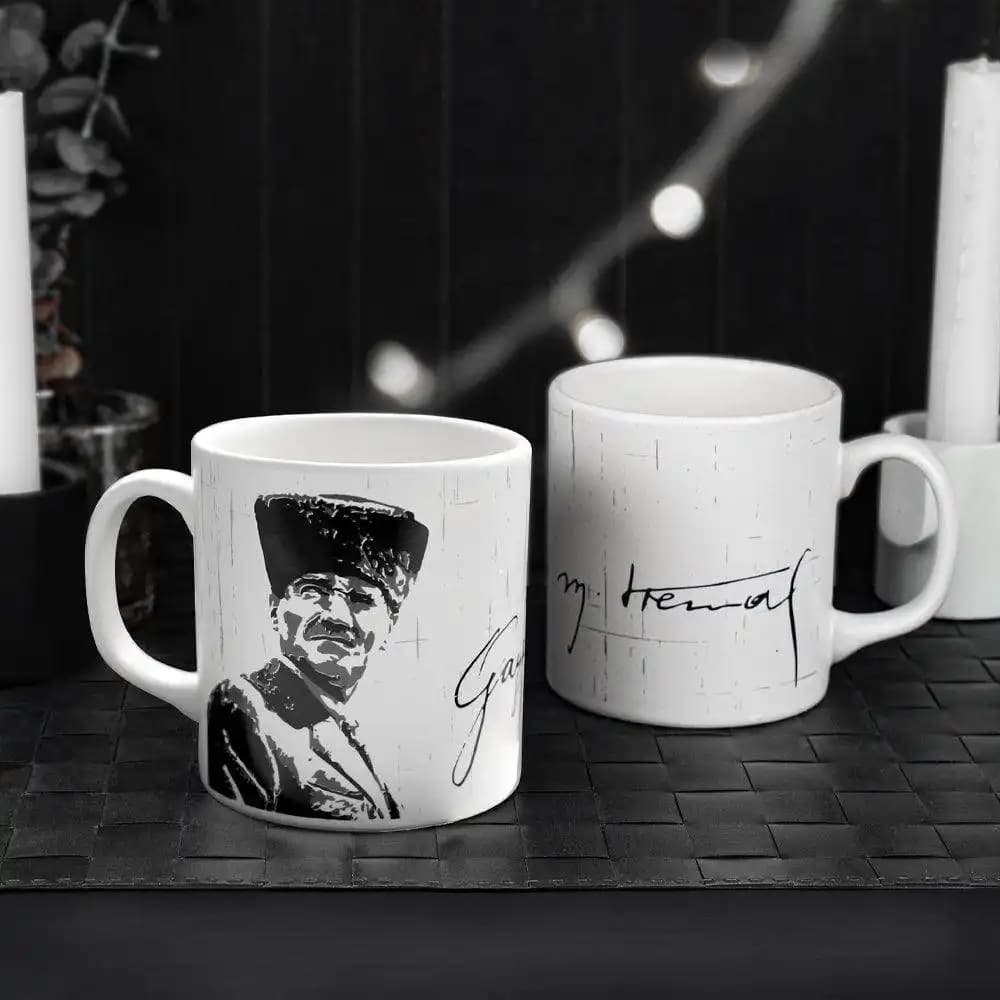 Atatürk kupa ve sembolik nesnelerle kişisel ve anlamlı dekorasyon ipuçları