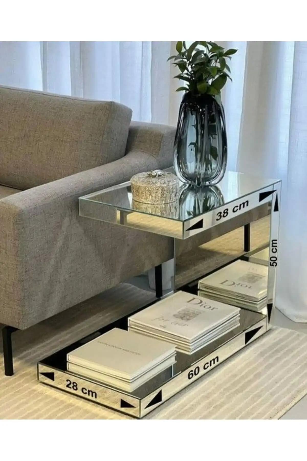 Aynalı Sehpalar ile Modern ve Şık Ev Dekorasyonu İçin En İyi Seçenekler