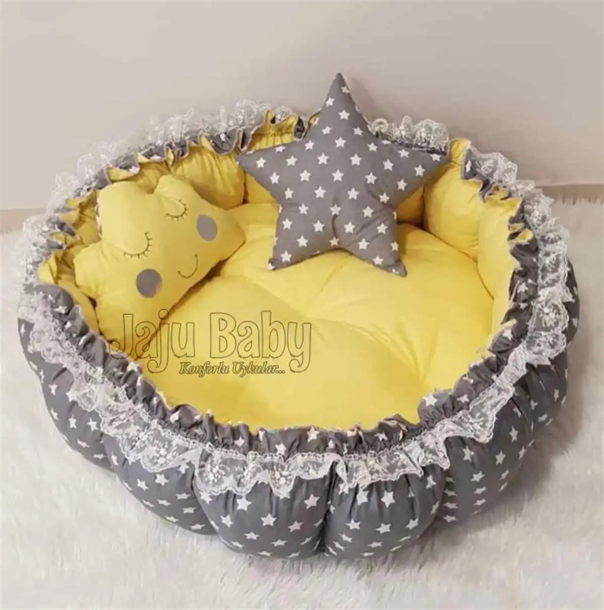 Bebek Minderleri ile Dekorasyonda Şıklık ve İşlevselliği Bir Arada Yakalamak