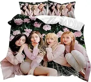BLACKPINK Temalı Yatak Örtüleri ile Modern ve Enerjik Oda Dekorasyonu Trendleri