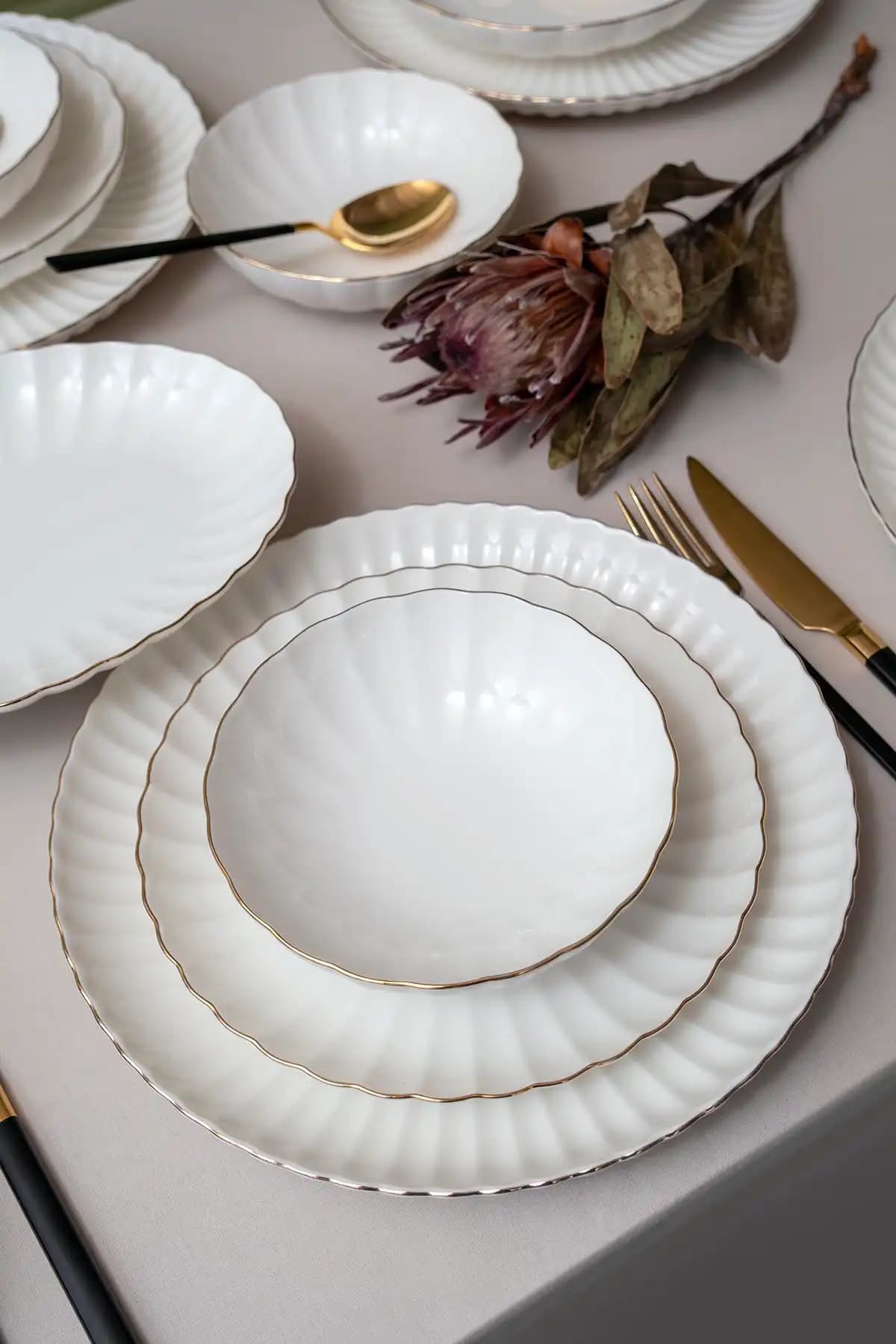 Bone Porselen ile Dekorasyonda Zarafet ve Dayanıklılık Sağlayan Modern Çözümler