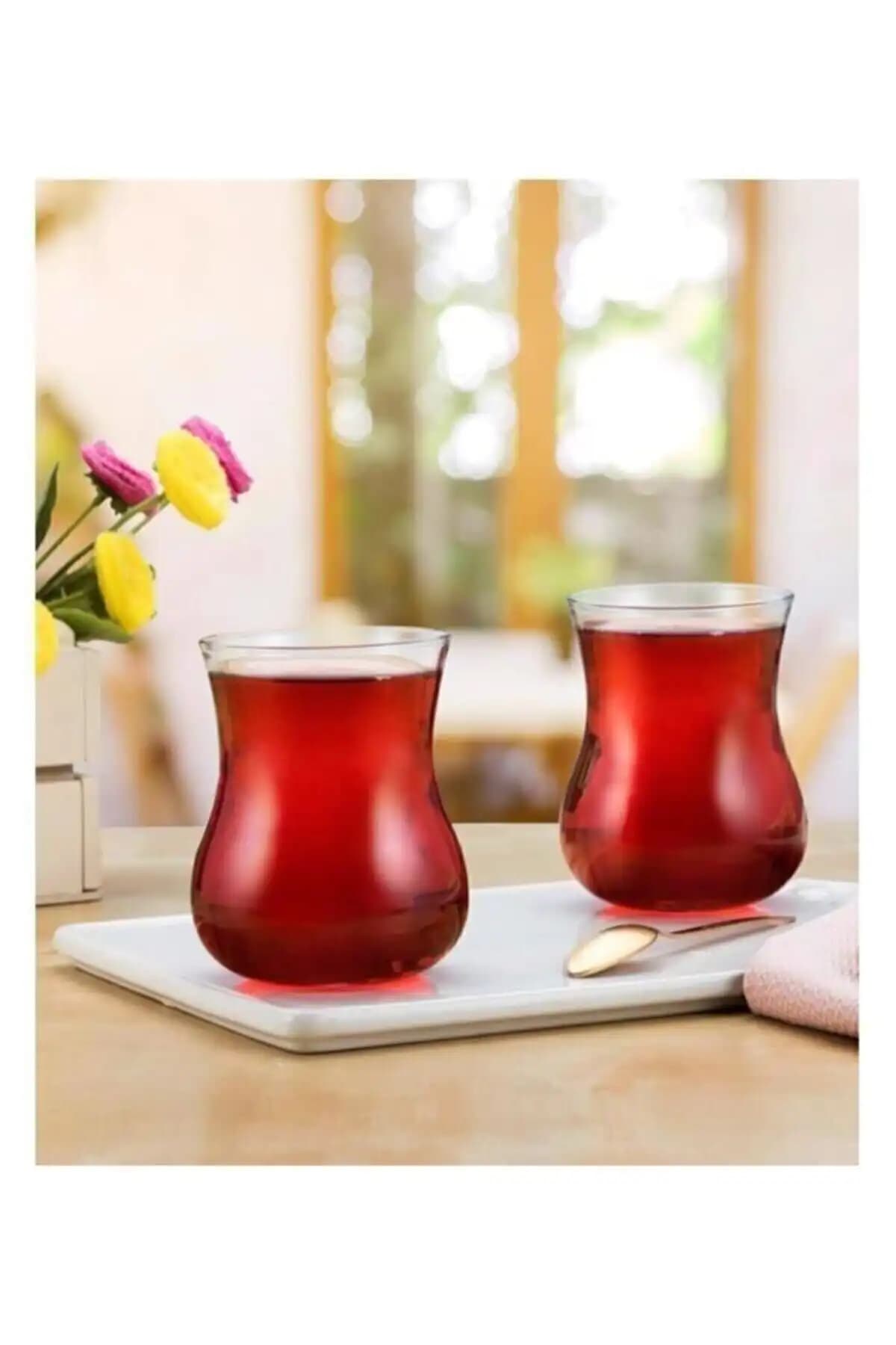 Büyük Çay Bardağı Dekorasyonunda Estetik ve Fonksiyonelliğin Birleşimi