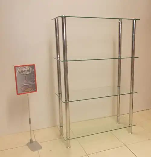 Camlı Raflarla Dekorasyonunuza Şıklık ve Fonksiyonellik Katın