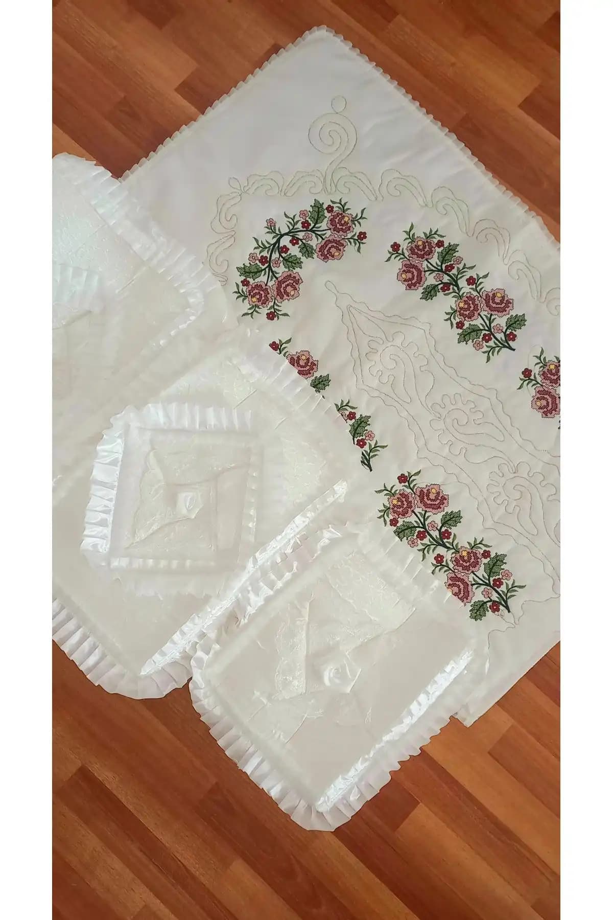 Ceyizlik Hurç ile Dekorasyonda Estetik ve Fonksiyonelliğin Buluşması