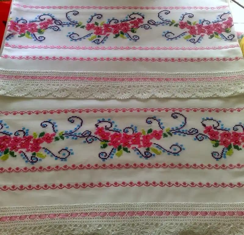 Dantelli Çarşaf ile Dekorasyonda Zarafet ve Şıklık Yaratmanın Yolları