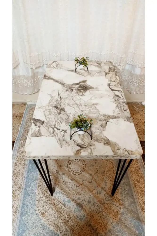 Dekorasyonda 70 ve 110 cm Masa Seçenekleri ile Mekanlara Estetik ve Fonksiyonellik Katın