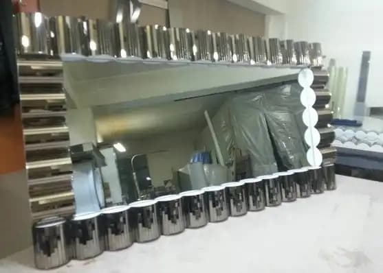 Dekorasyonda Şıklık ve İşlevselliği Bir Arada Sunan Kesme Aynalar
