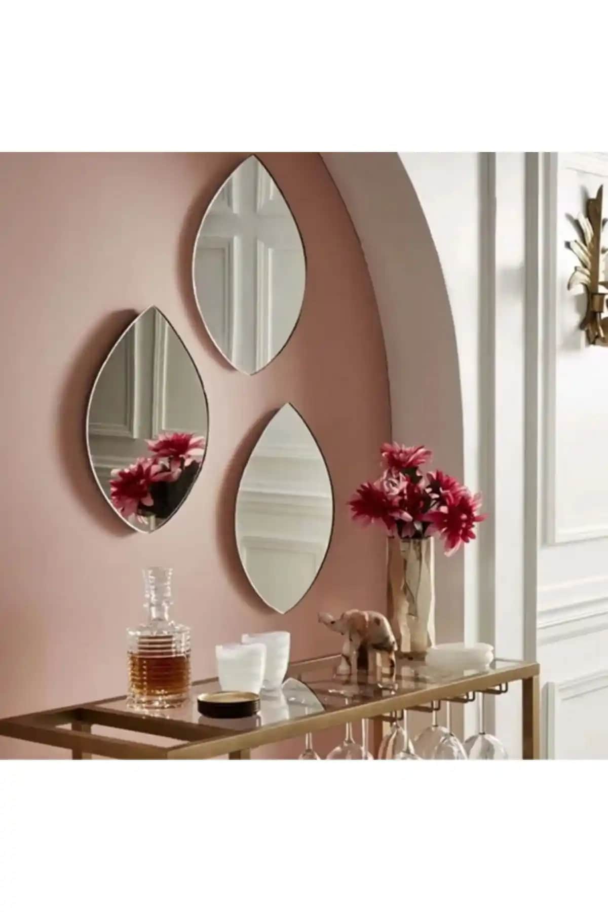 Dekoratif Üçlü Aynalar ile Ev Dekorasyonunuza Şık ve Fonksiyonel Dokunuşlar