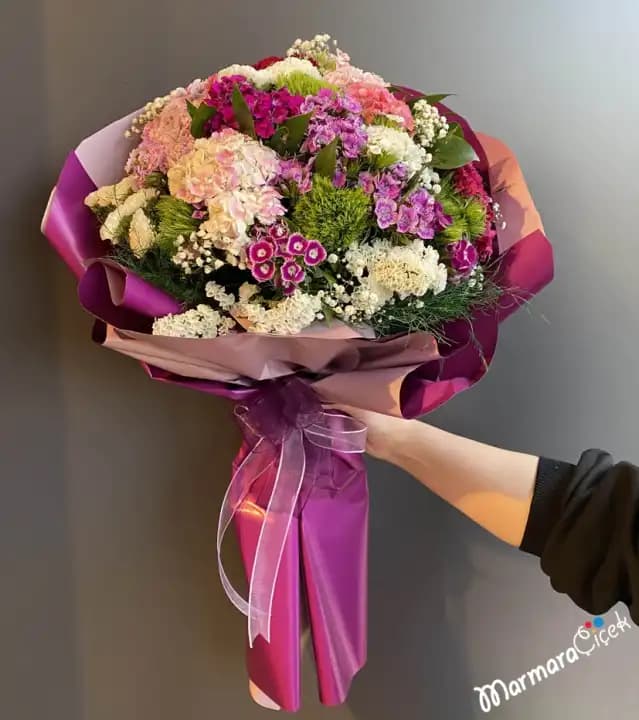 En Ucuz ve Şık Çiçek Buketleri ile Dekorasyonda Fark Yaratın
