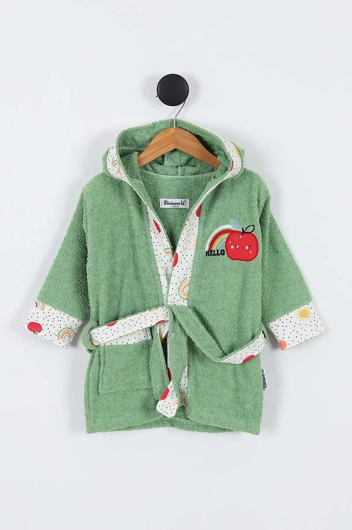 Erkek Çocuk Odası Dekorasyonunda Bornozların Estetik ve İşlevsel Rolü