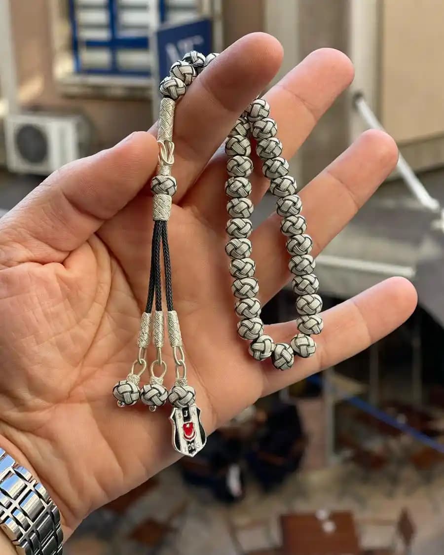 Erkek Tesbihleri Dekorasyonda Şık ve Estetik Kullanım İpuçları