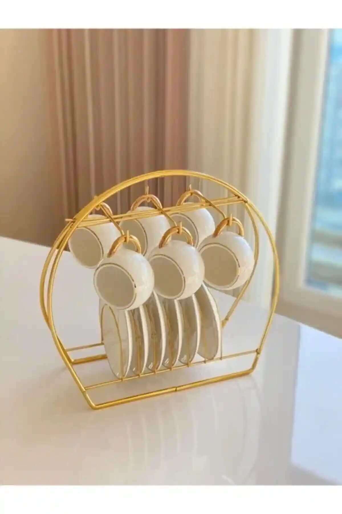 Fincanlık Dekorasyonunda Şıklık ve İşlevselliğin Uyumlu Kullanımı Rehberi