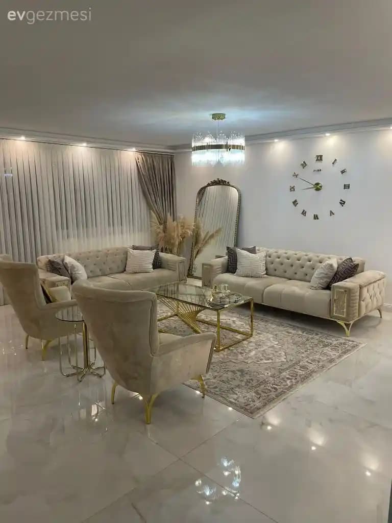 Gold Salon Dekorasyonu ile Zarafet ve Lüksü Mekânınıza Yansıtın