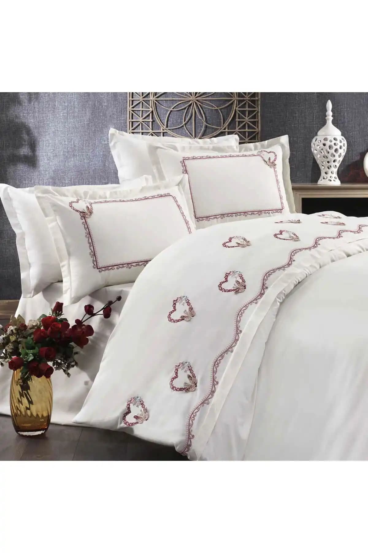 Golden Home Nevresim Takımlarıyla Yatak Odası Dekorasyonunuzu Geliştirin