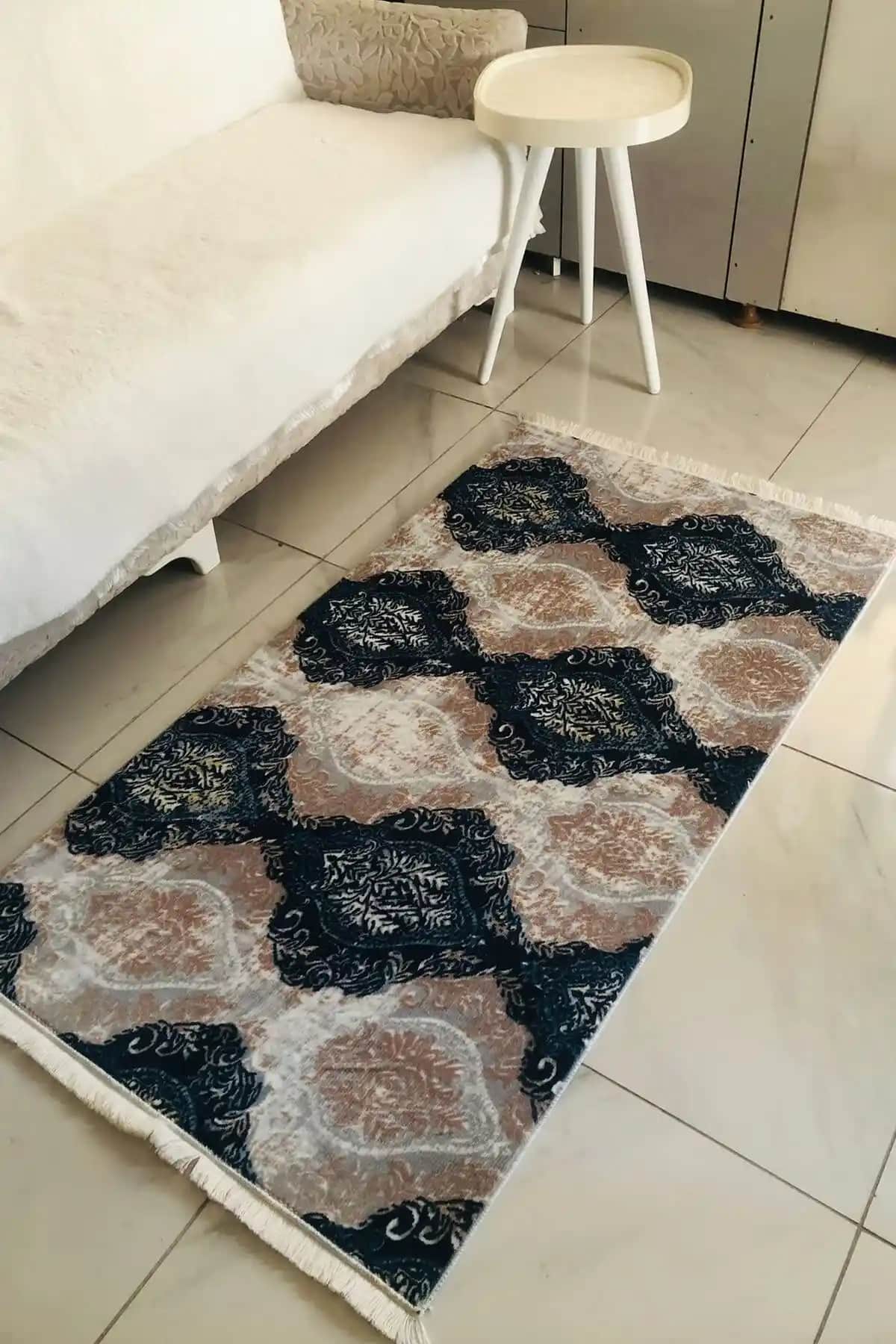 Halı ve Yolluk Dekorasyonunda Şıklık ve Fonksiyonellik İpuçları ve Modelleri