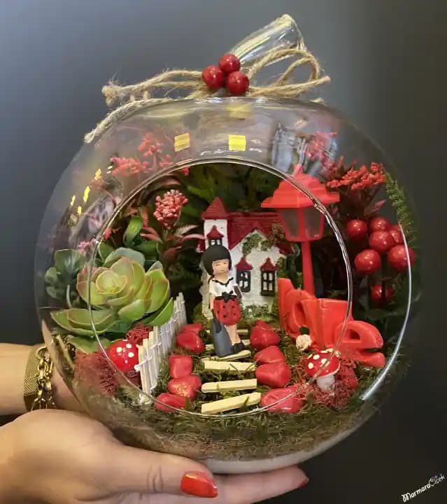 Hediye Teraryumları: Estetik ve Anlamlı Bir Dekoratif Hediye Seçeneği