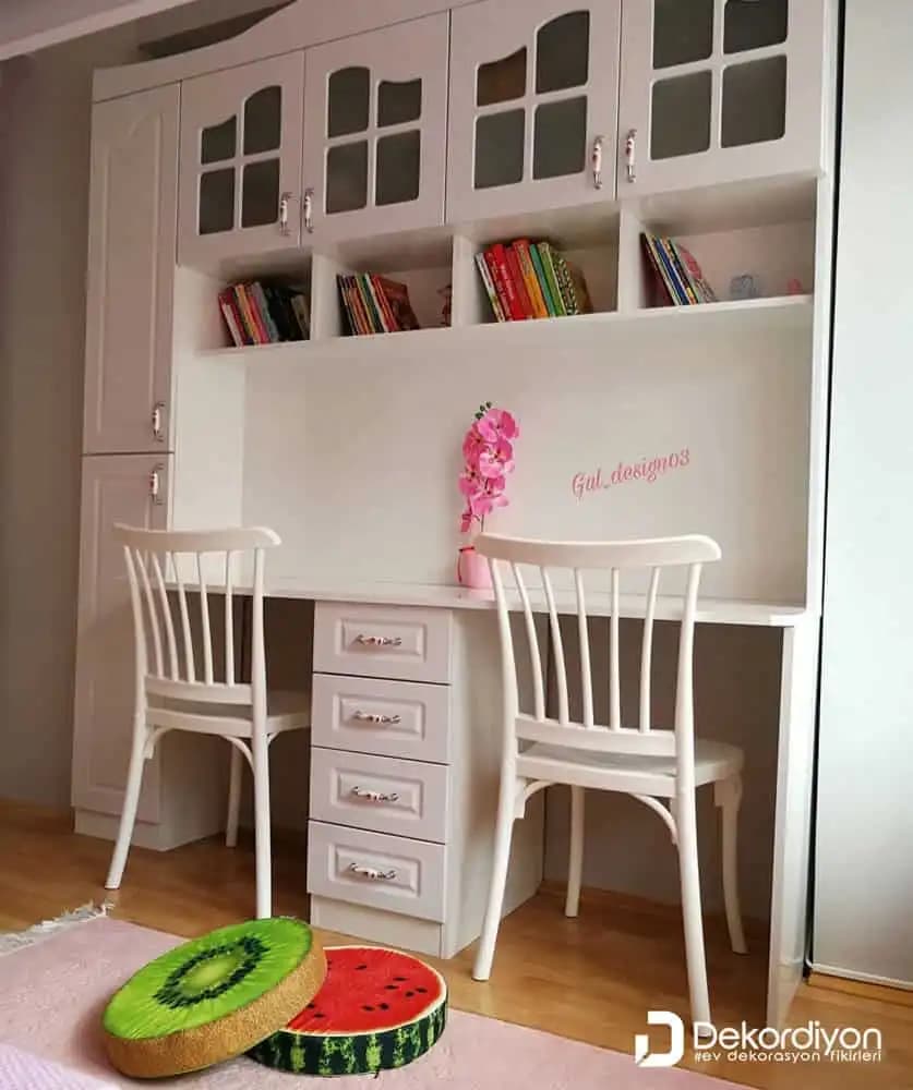 İkili Çalışma Masası Modelleri ve Dekorasyonda Kullanım İpuçları