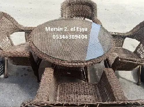 İkinci El Rattan Masa ve Sandalye Takımı ile Doğal ve Şık Bir Dekorasyon Yaratın