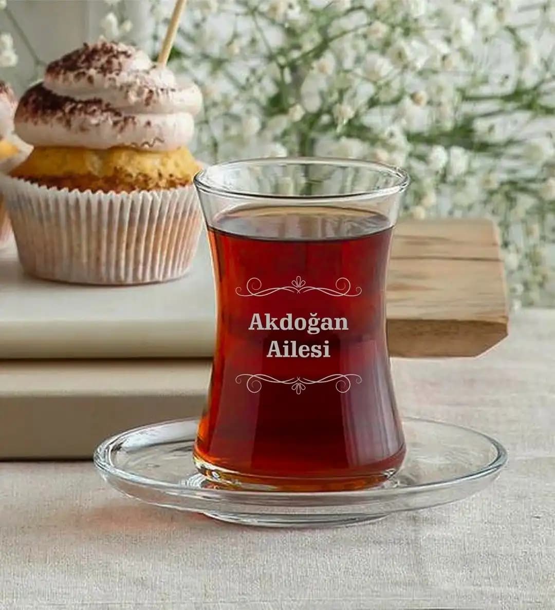 İsimli Çay Bardağı ile Dekorasyonda Yenilikçi ve Şık Dokunuşlar
