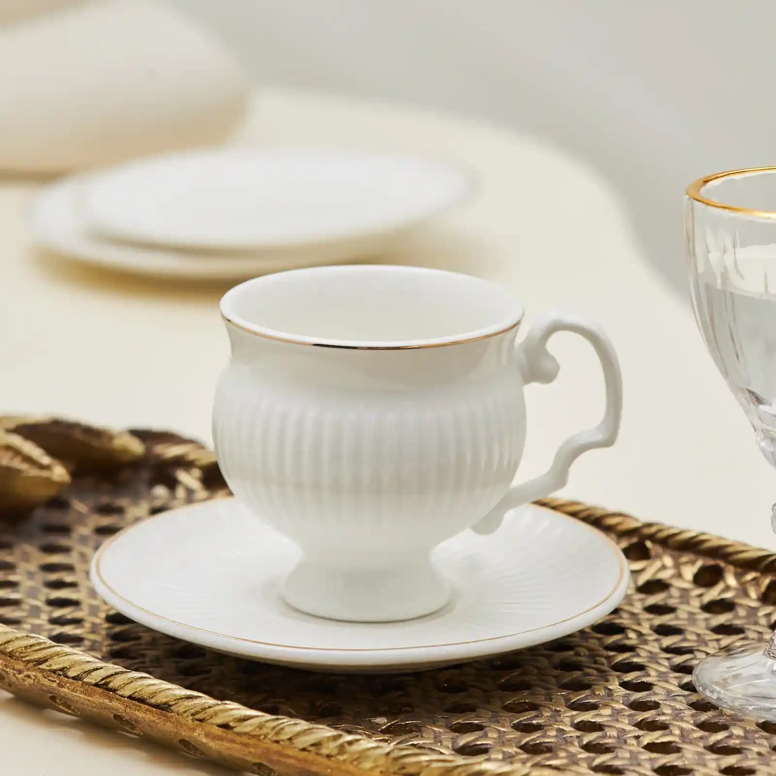 2025'te Karaca Malta 6 Kişilik Kahve Fincan Takımıyla Sofralarınızda Zarafet