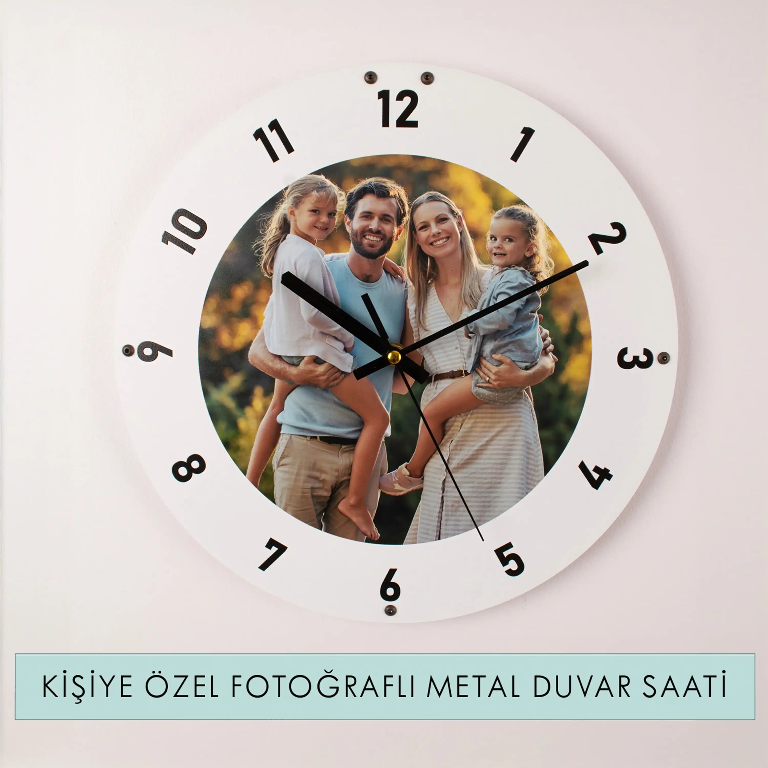 Kişiye Özel Duvar Saatleri ile Mekanlarınıza Şık ve Anlamlı Dokunuşlar Yapın