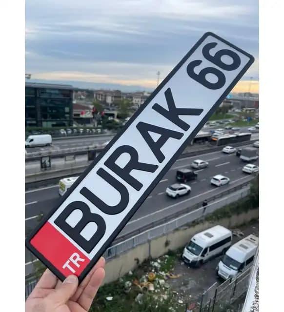 Kişiye Özel Plaka Dekorasyonuyla Mekanlarınıza Şıklık ve Kişisel Dokunuş Katın