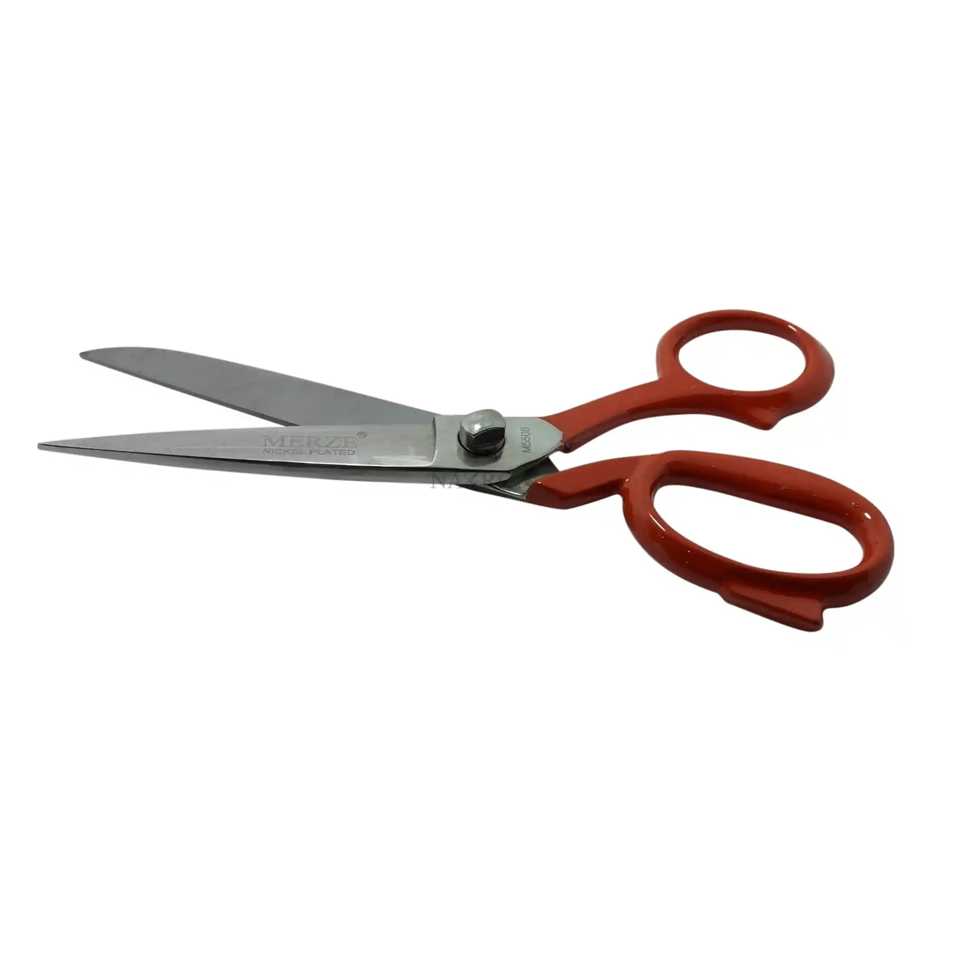 Kumaş Makası ile Dekorasyon Projelerinde Yaratıcı ve Profesyonel Sonuçlar Elde Edin