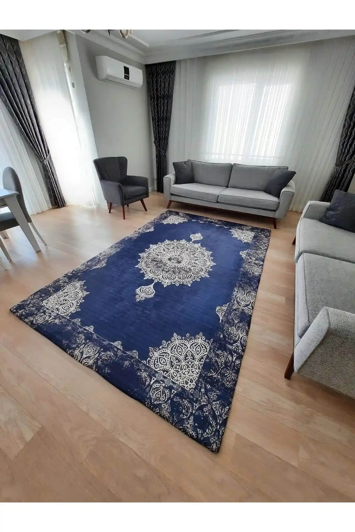 Lacivert Halı Örtüsü ile Dekorasyonda Şıklık ve Fonksiyonellik Sağlama Rehberi