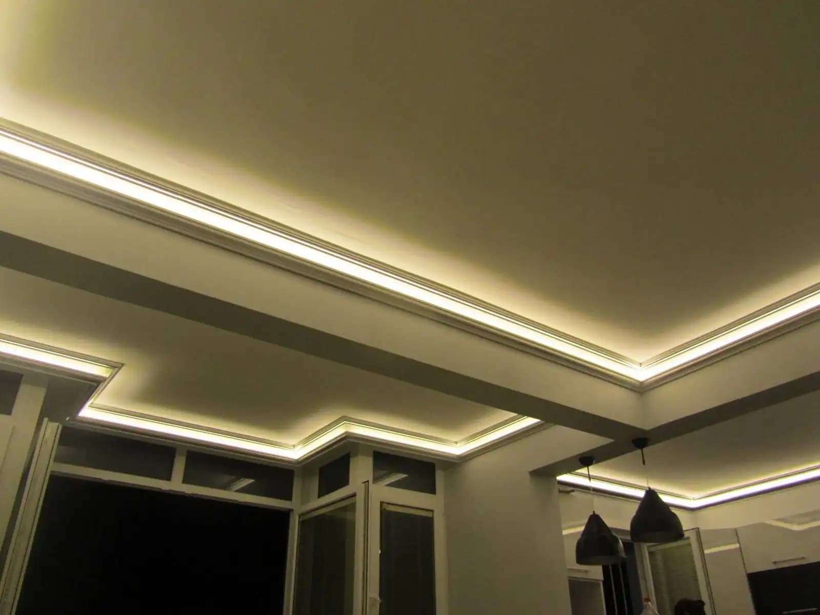 Led Aydınlatma Tavanları ile Mekan Dekorasyonunu Modern ve Şık Hale Getirin
