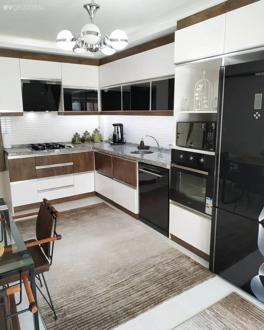 Modern ve Şık Mutfağınız İçin Dekorasyon Fikirleri ve Tasarım İpuçları