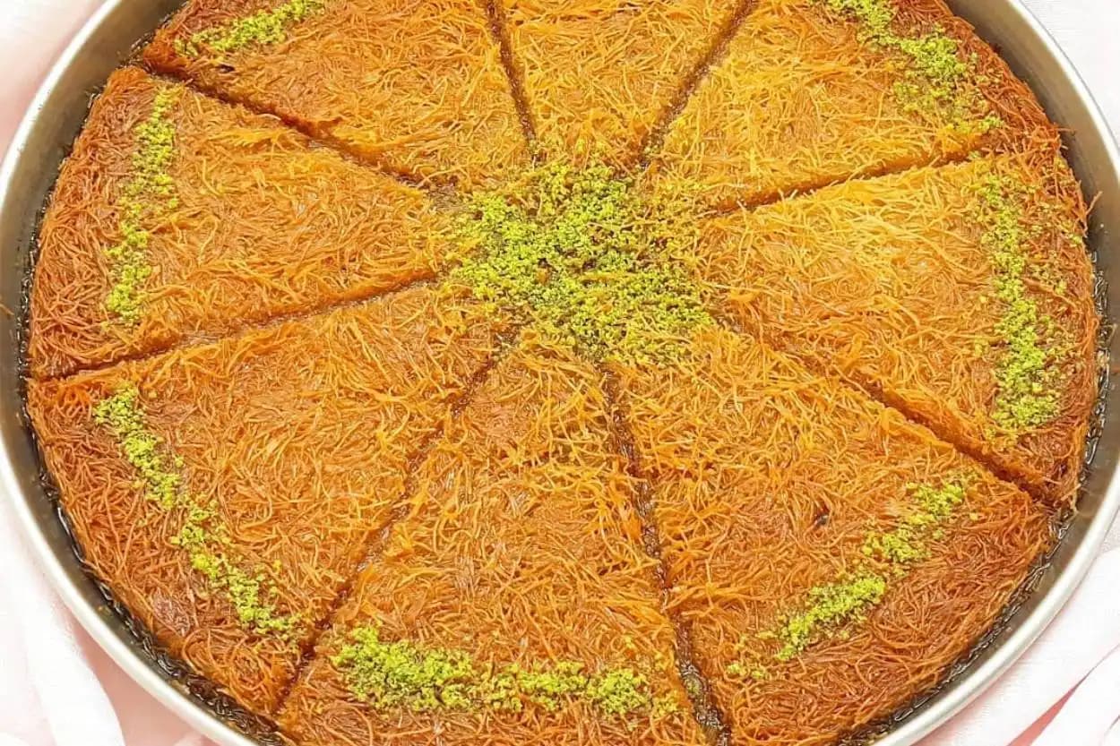 Tepsi ile Dekorasyon Sırları: Mekanlara Şıklık Katmanın Yaratıcı Yolları