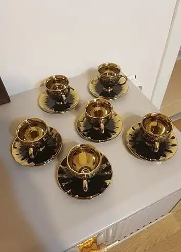 Uygun Fiyatlı Fincan Takımlarıyla Dekorasyonunuzu Yenileyin ve Şıklık Katın