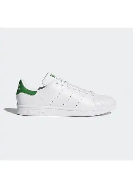 adidas Stan Smith ve Skechers DYNAMİGHT 2.0 Karşılaştırması: Tasarım, Konfor ve Fiyat Analizi 1