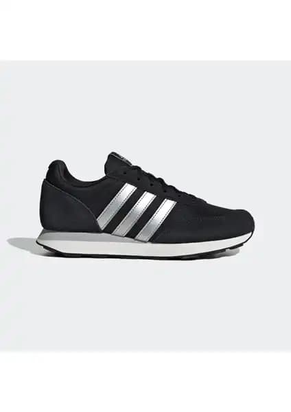 Kadın Spor Ayakkabıları Karşılaştırması: adidas Run 60S 3.0 ve Under Armour Charged Surge 4 1