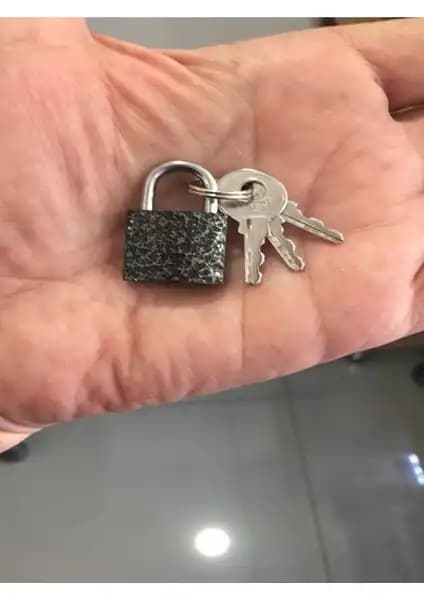 Kale 20 mm Gri Asma Kilit: Dayanıklı ve Ekonomik Güvenlik Çözümü