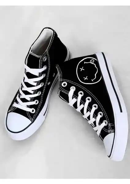 Lideral Günlük ve Spor Ayakkabıları Karşılaştırması: Rahatlık ve Şıklık Arasında