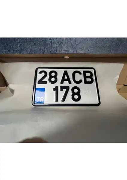 Motosikletinizin Tarzını Yansıtan Beşiktaş Plaka Baskı Motor Aksesuarı