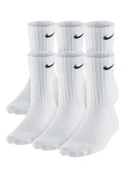 Nike Everyday Cushioned ve Beyaz Çorap Setleri Karşılaştırması Spor ve Günlük Kullanım İçin 2