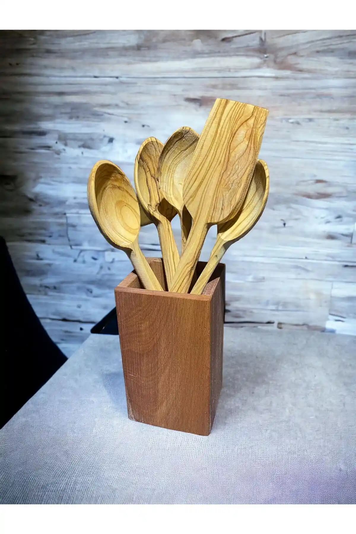 Ahşap Kaşıklık Modelleri ile Mutfak Dekorasyonunuzu Zenginleştirin