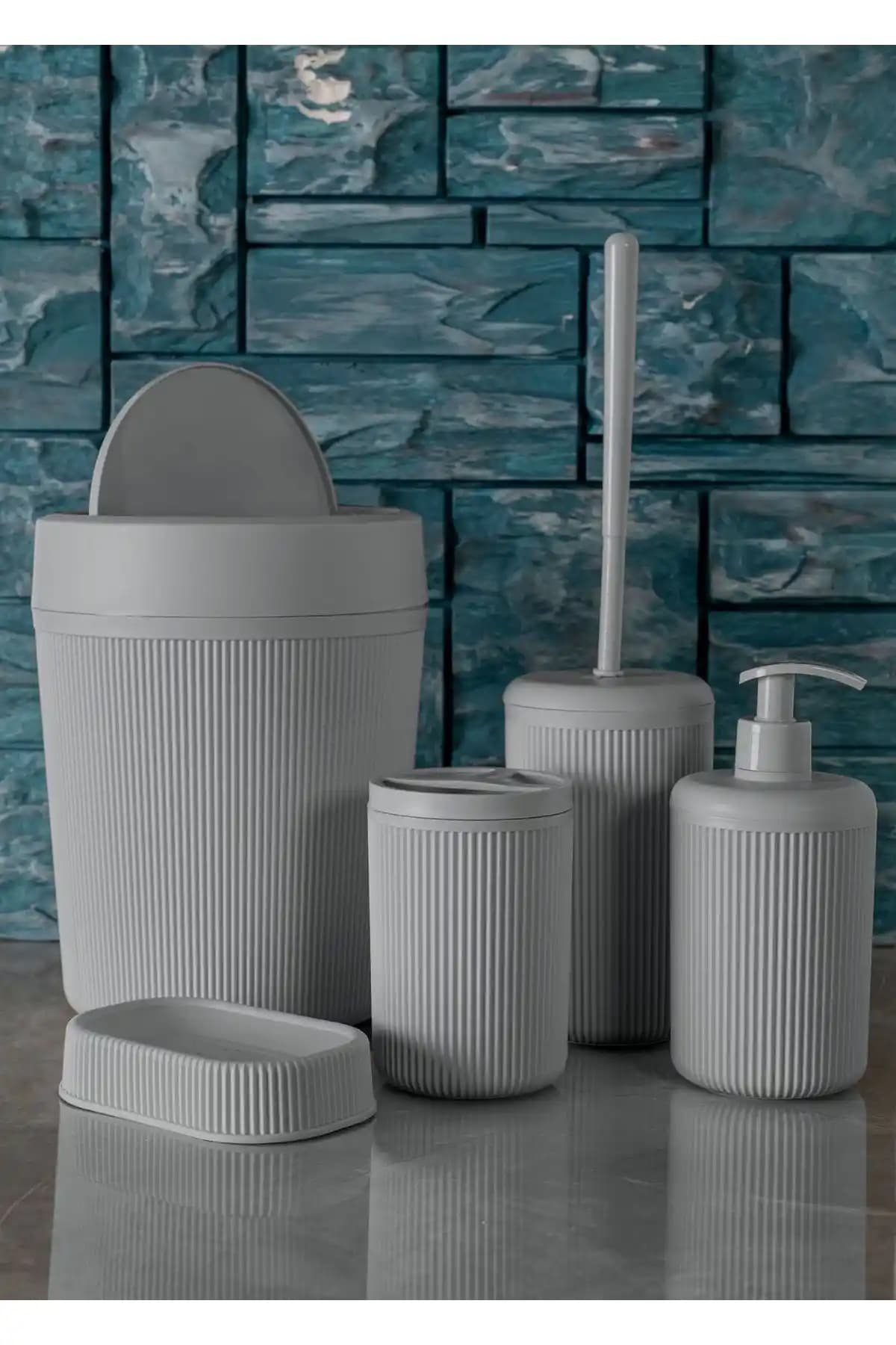 Banyonuz İçin Uygun Tuvalet Çöp Kovası Takımları ve Dekorasyon İpuçları