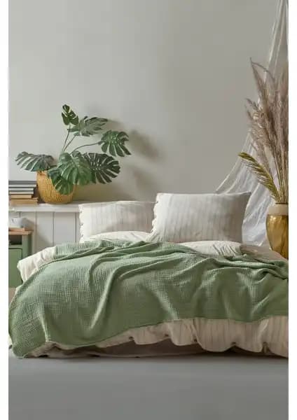 Berolige 4 Kat Müslin Pike ve English Home Wild Forest Çift Kişilik Örtü Karşılaştırması 1