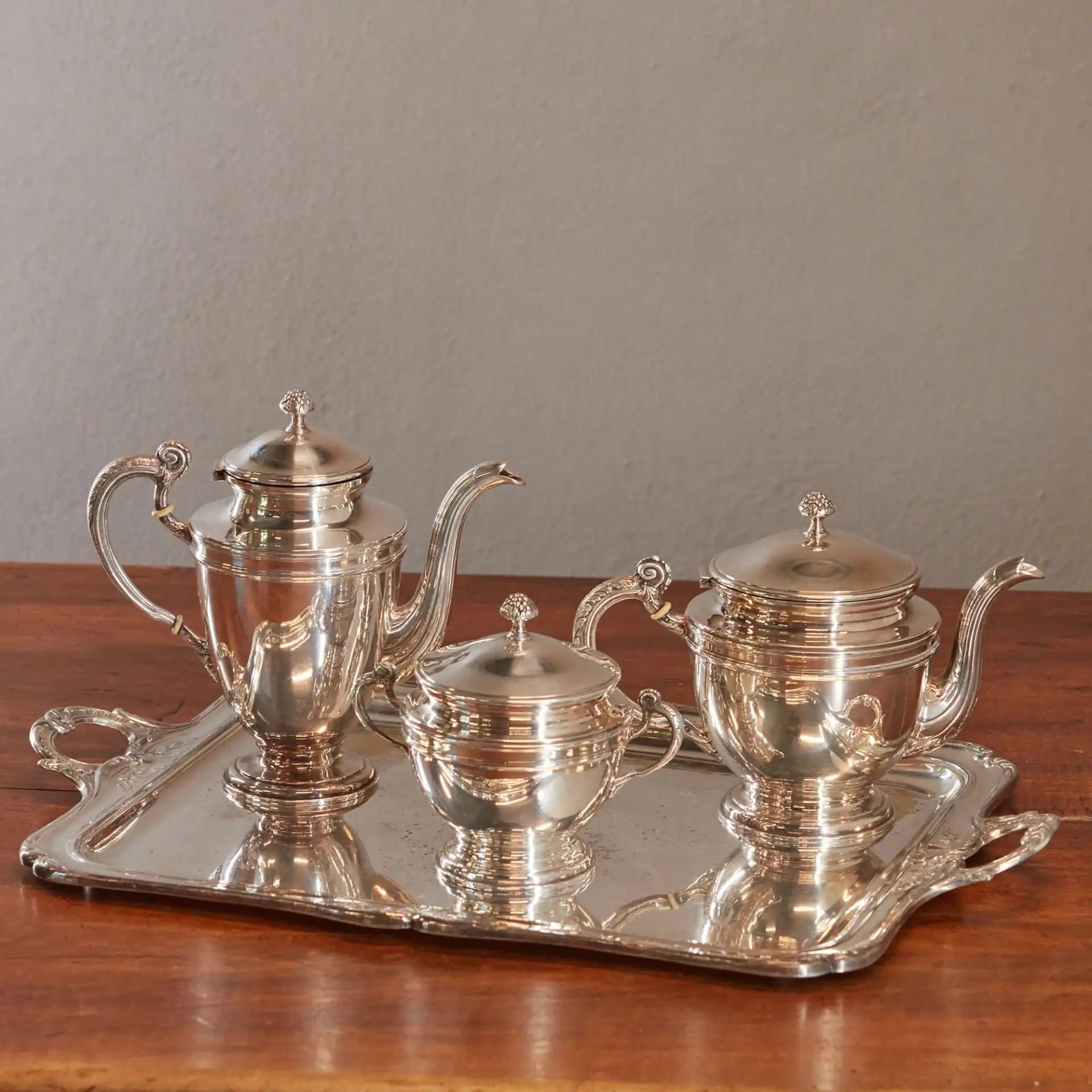Çay Servis Setleri ile Dekorasyonda Zarafeti Yaratmanın Yolları