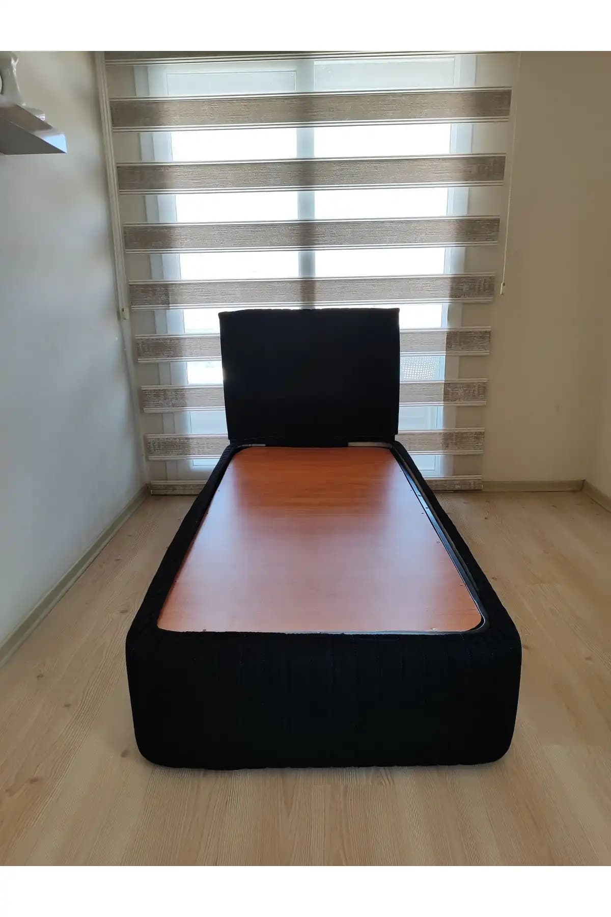 Çift Kişilik Baza Kılıfı Seçimi ve Yatak Odası Dekorasyonunda Dikkat Edilmesi Gerekenler
