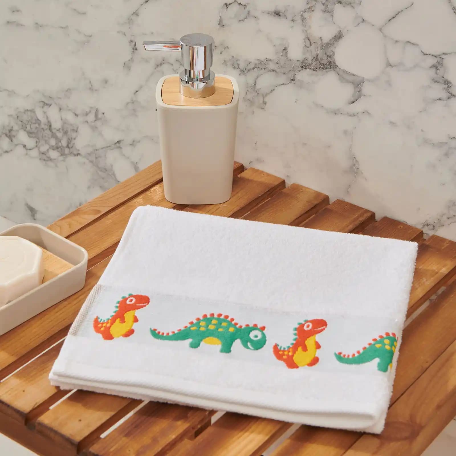 Çocuk Havlusu Dekorasyonunda Renk ve Tasarımın Önemi ve Seçim İpuçları