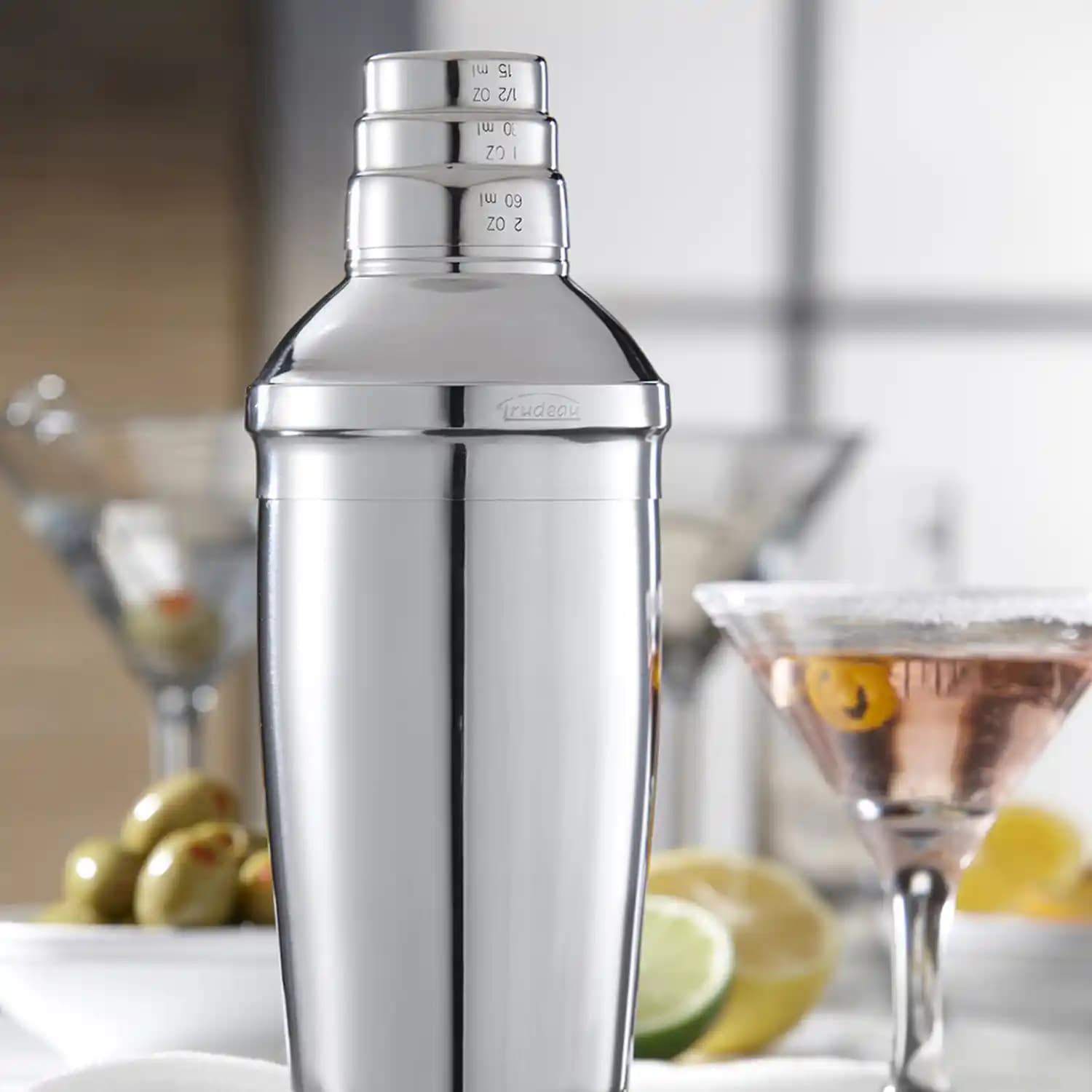 Dekorasyonda Şık ve Fonksiyonel Shaker Kullanımı Modern Mutfak ve Bar Alanları İçin