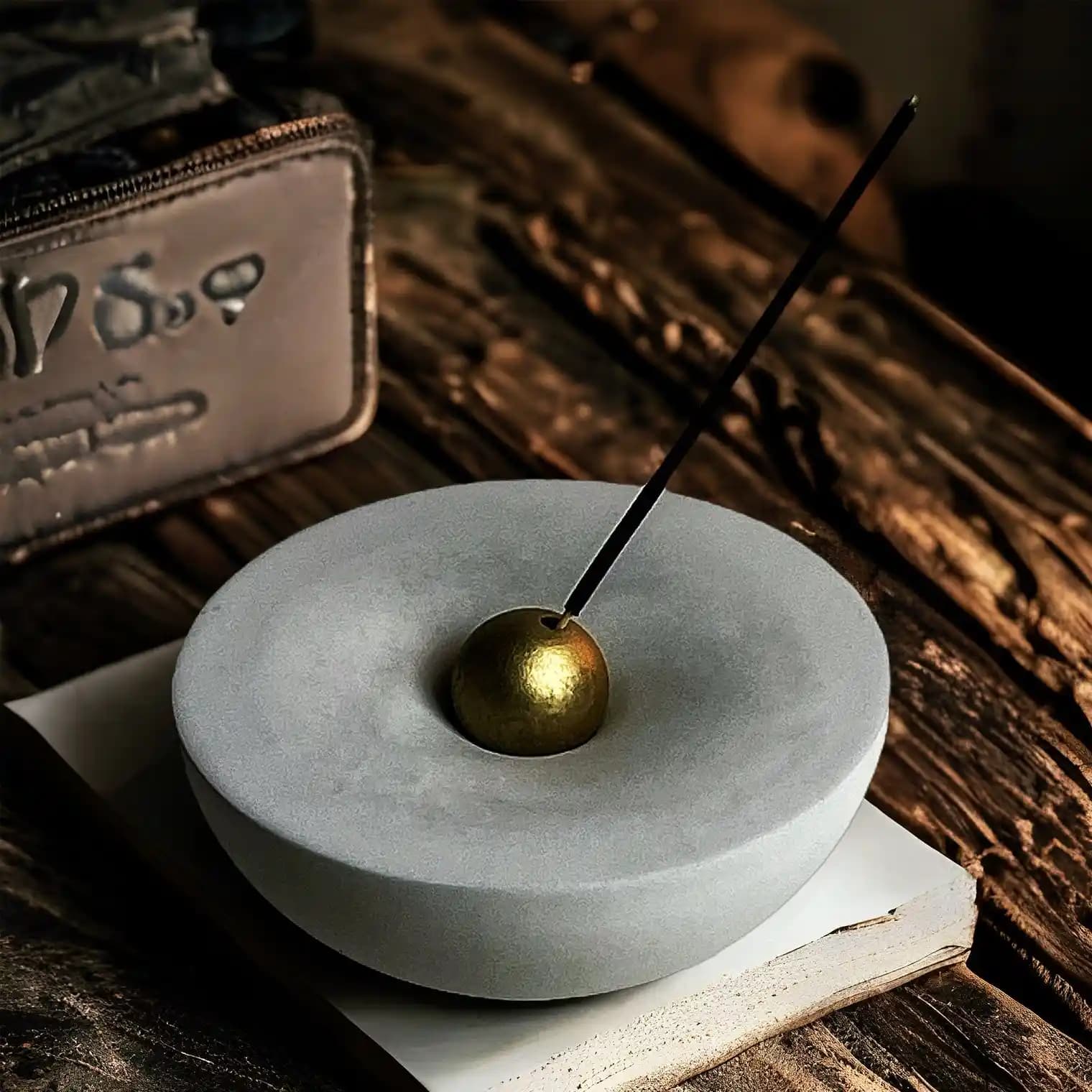 Dekorasyonda Şıklık ve Huzur Sağlayan Tütsülük Seçenekleri ve Dekoratif Özellikler