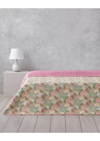 English Home Blossom Bouquet ve Wild Forest Çok Amaçlı Örtülerinin Karşılaştırması 1