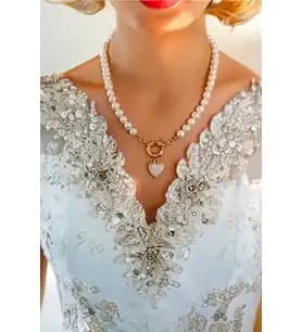 İnci Kolye ile Dekorasyon ve Şıklık Arasındaki Zarif Buluşma