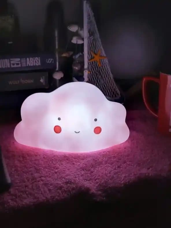 Işıklı Bulut Dekorasyonu: Modern Mekanlarda Sıcak ve Büyüleyici Atmosfer Yaratıcı Detay